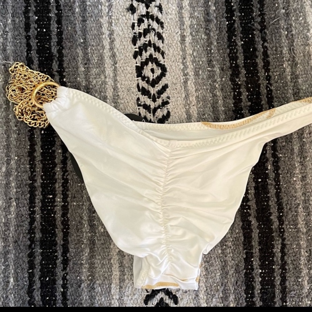 “Who’s that Girl” Bikini L/S - Picture 7 of 8